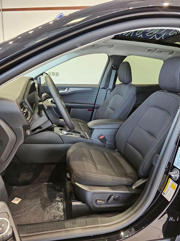 new 2025 Ford Escape car, priced at $34,015