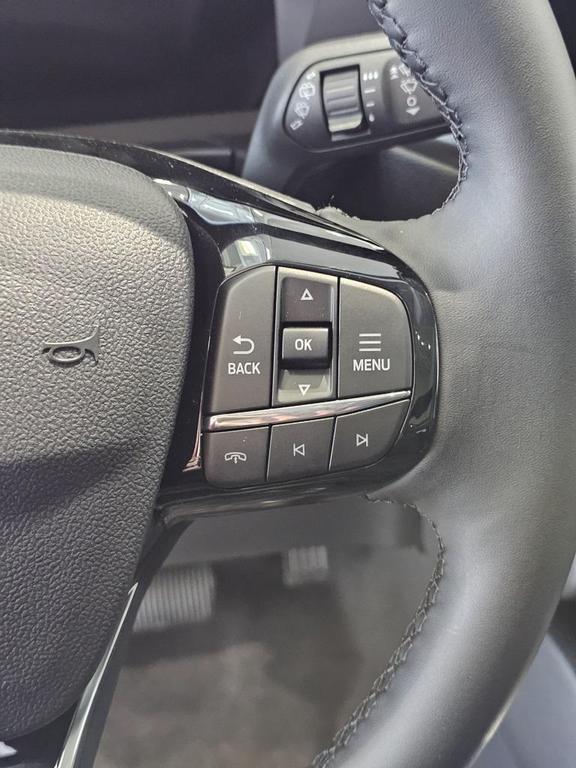 new 2025 Ford Escape car, priced at $39,015