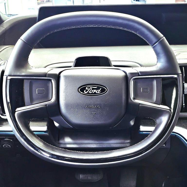 new 2025 Ford Expedition car, priced at $84,220