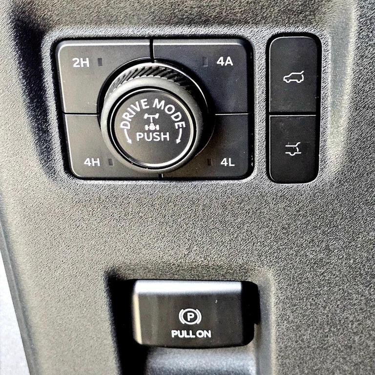 new 2025 Ford Expedition car, priced at $84,220