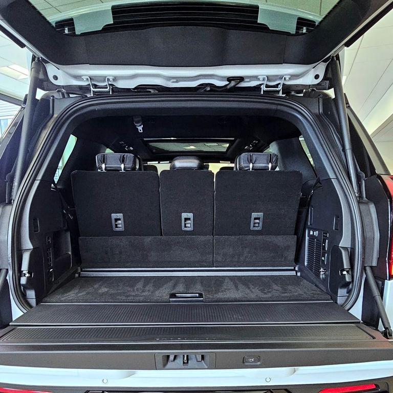 new 2025 Ford Expedition car, priced at $84,220