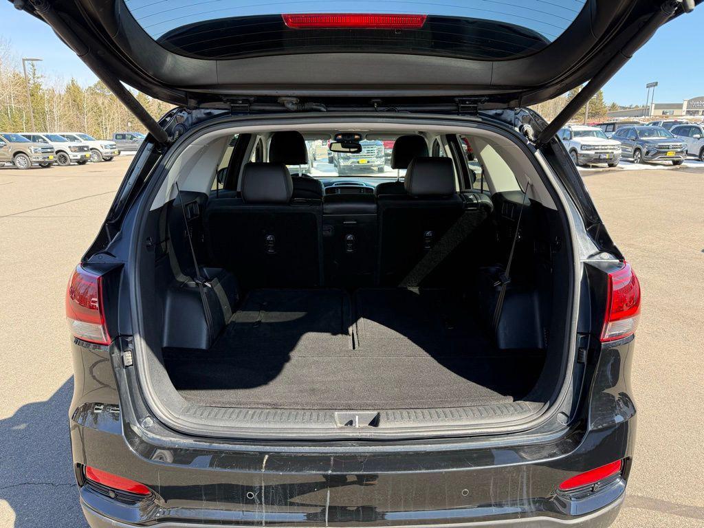 used 2019 Kia Sorento car, priced at $16,490