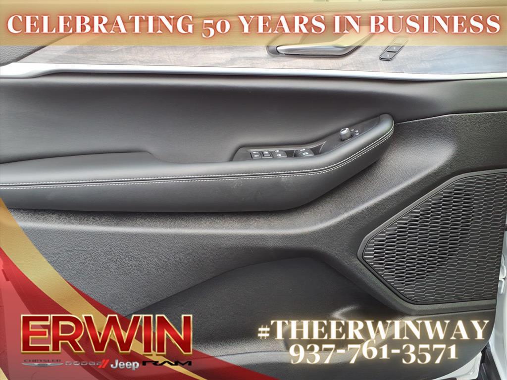 new 2025 Jeep Grand Cherokee car, priced at $49,265