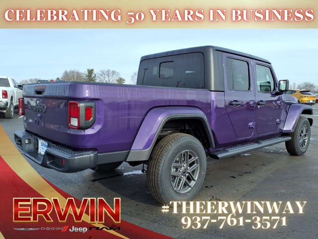 new 2026 Jeep Gladiator car, priced at $54,815