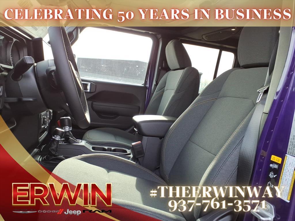 new 2026 Jeep Gladiator car, priced at $47,615