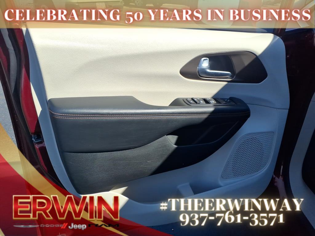 used 2018 Chrysler Pacifica car, priced at $15,998