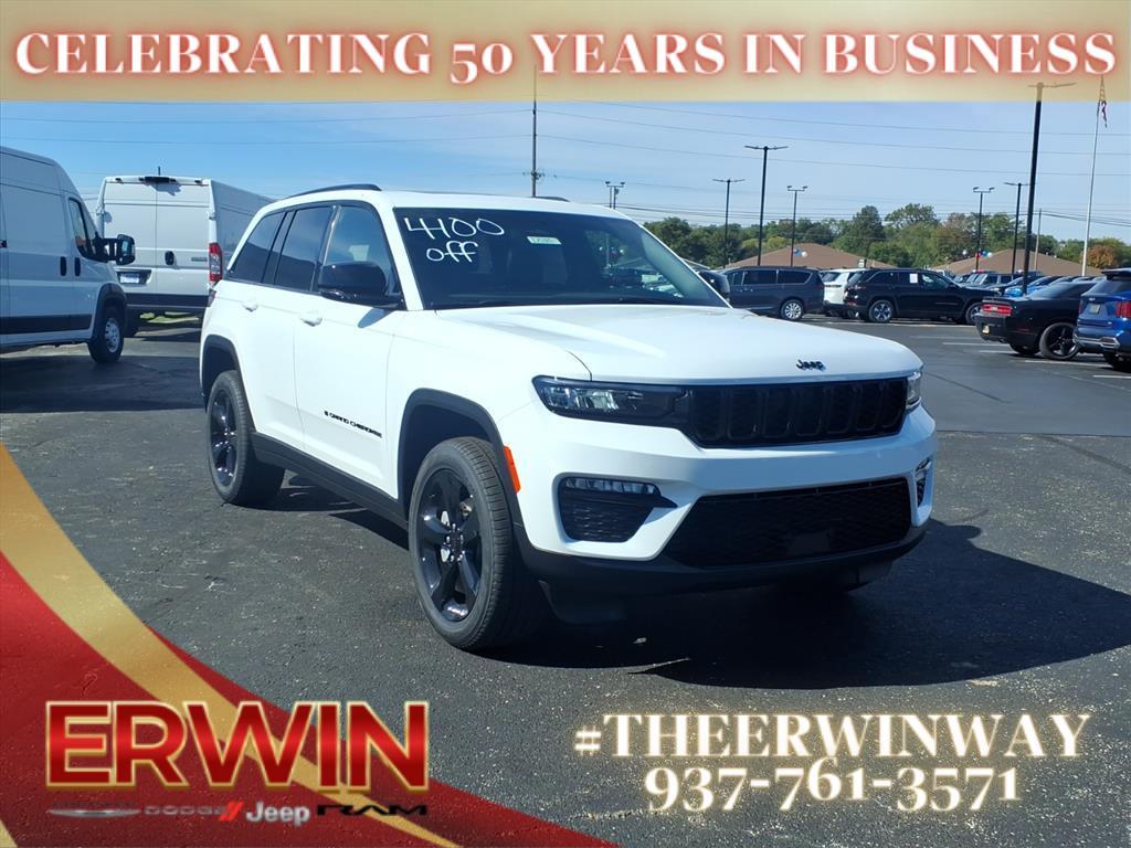 new 2025 Jeep Grand Cherokee car, priced at $49,125