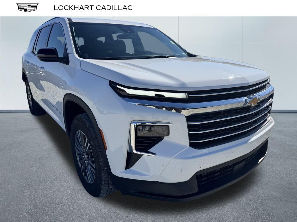 used 2025 Chevrolet Traverse car, priced at $36,100