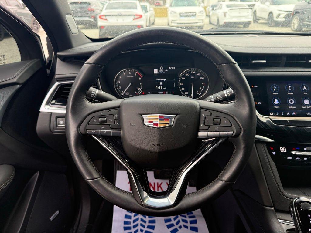 used 2024 Cadillac XT6 car, priced at $45,250