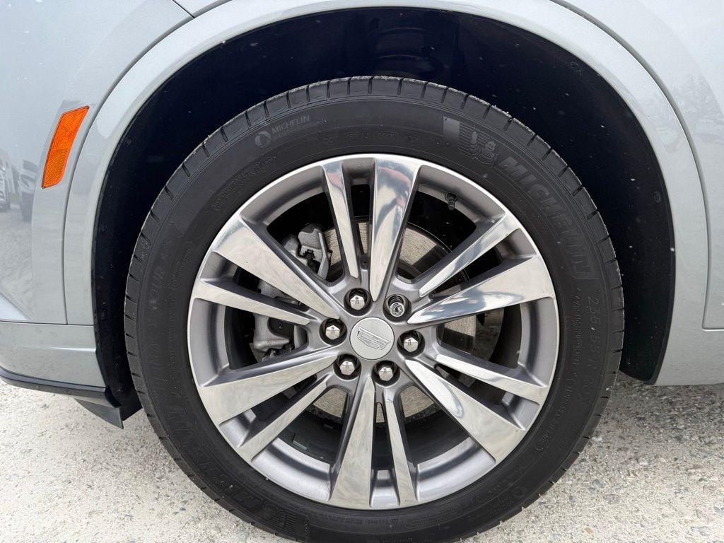 used 2024 Cadillac XT6 car, priced at $45,250