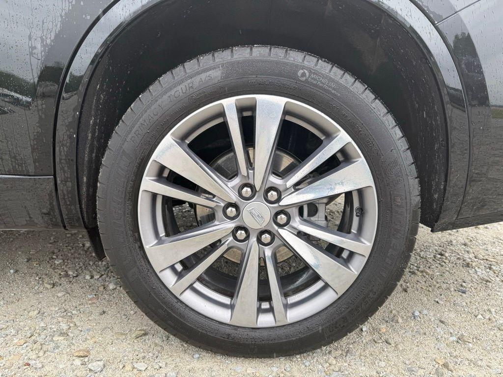 used 2024 Cadillac XT6 car, priced at $46,894
