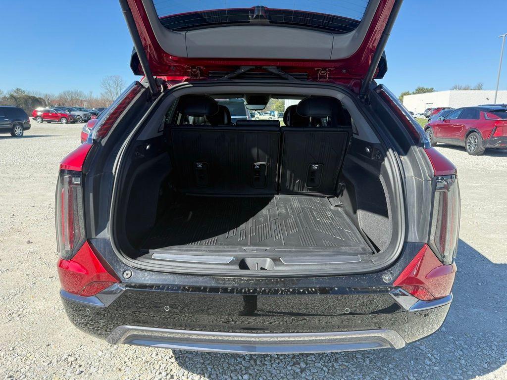 used 2025 Cadillac OPTIQ car, priced at $44,850