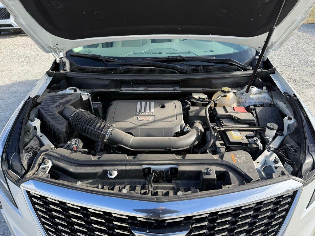 used 2023 Cadillac XT5 car, priced at $34,025