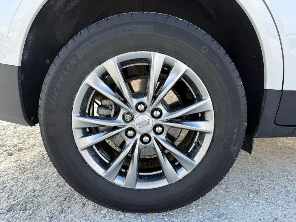 used 2023 Cadillac XT5 car, priced at $34,025