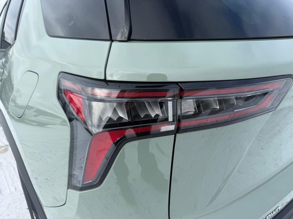 used 2025 Chevrolet Equinox car, priced at $26,599