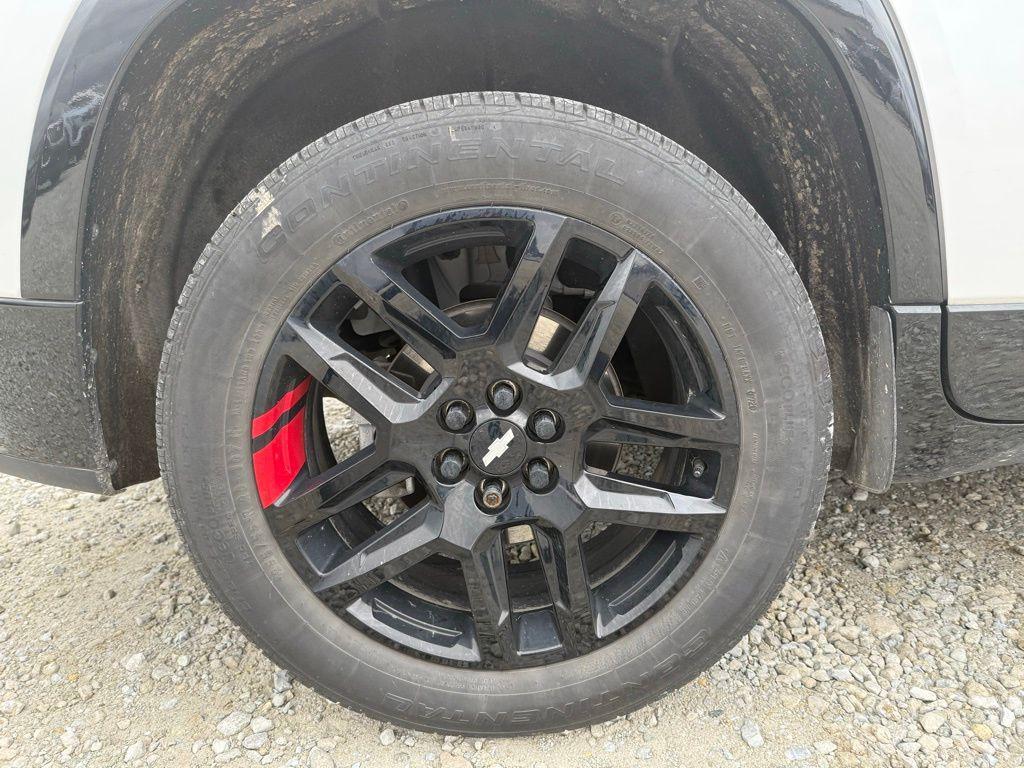 used 2020 Chevrolet Traverse car, priced at $29,900