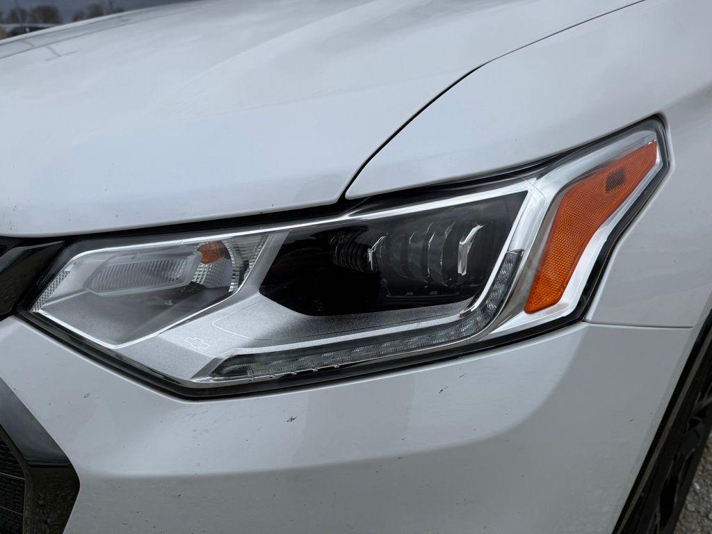 used 2020 Chevrolet Traverse car, priced at $29,900