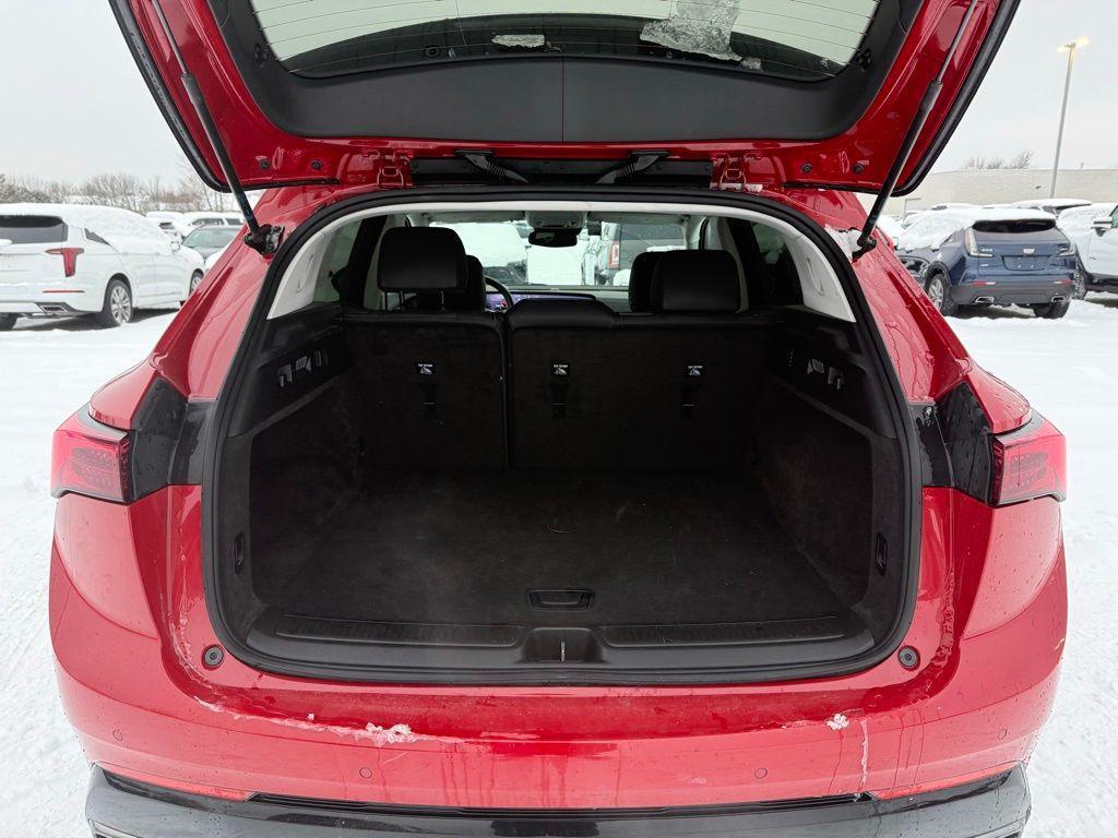 used 2025 Buick Envision car, priced at $28,125