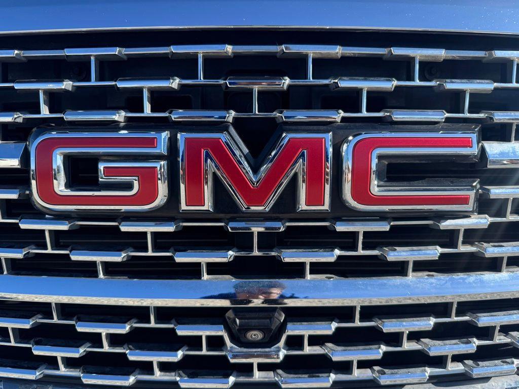 used 2023 GMC Acadia car, priced at $30,555