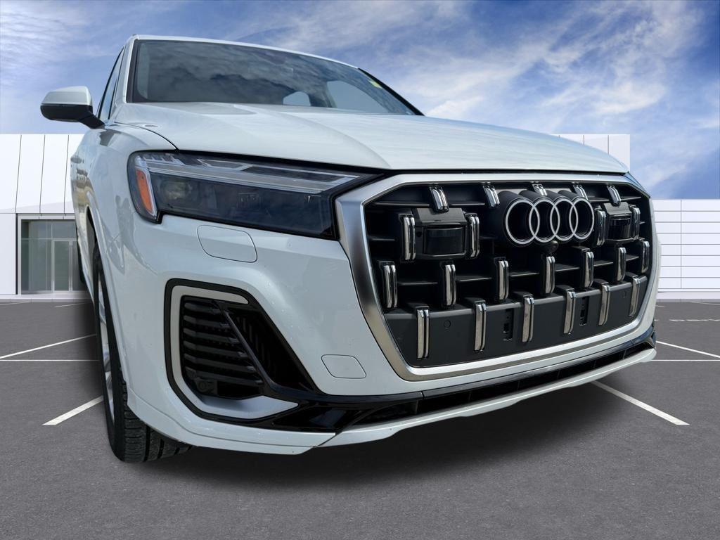 used 2025 Audi Q7 car, priced at $48,399