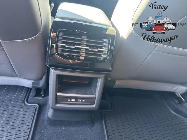 new 2025 Volkswagen ID.4 car, priced at $41,187