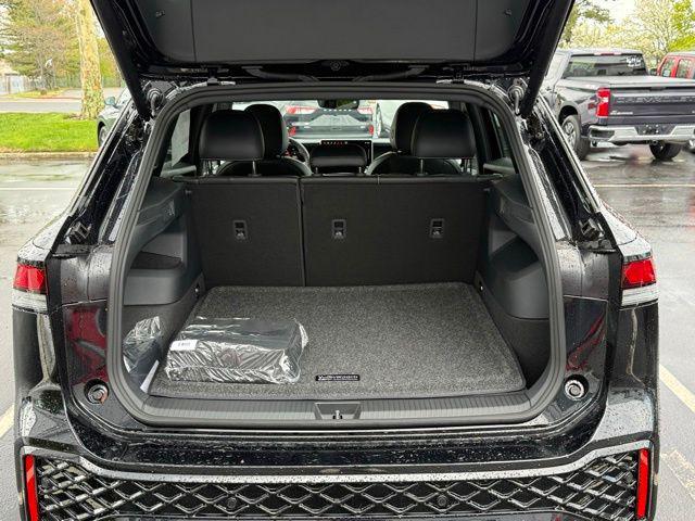 new 2026 Volkswagen Tiguan car, priced at $38,143