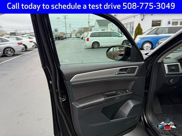 used 2018 Volkswagen Atlas car, priced at $17,987