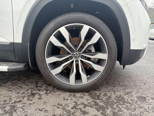 used 2021 Volkswagen Atlas car, priced at $29,638