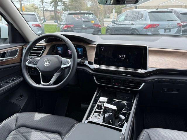 new 2026 Volkswagen Atlas car, priced at $46,302