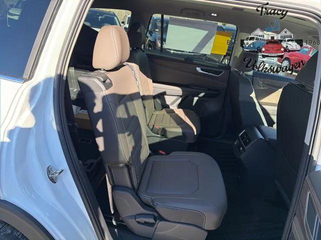 new 2026 Volkswagen Atlas car, priced at $50,388