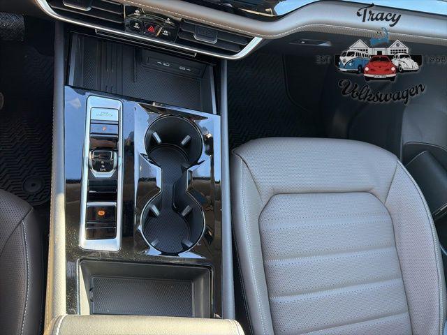 new 2026 Volkswagen Atlas car, priced at $50,388