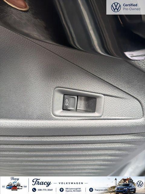 used 2023 Volkswagen ID.4 car, priced at $28,952