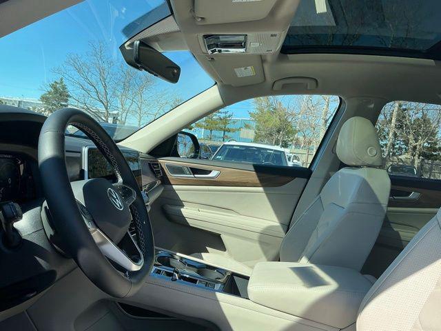 new 2026 Volkswagen Atlas car, priced at $46,815