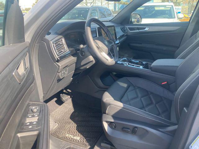 new 2026 Volkswagen Atlas Cross Sport car, priced at $44,449