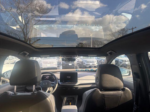 used 2025 Volkswagen ID.4 car, priced at $34,987