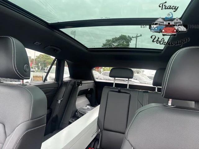 new 2026 Volkswagen Atlas Cross Sport car, priced at $49,139