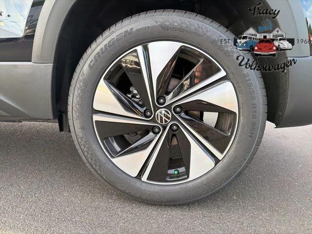 new 2026 Volkswagen Taos car, priced at $34,578