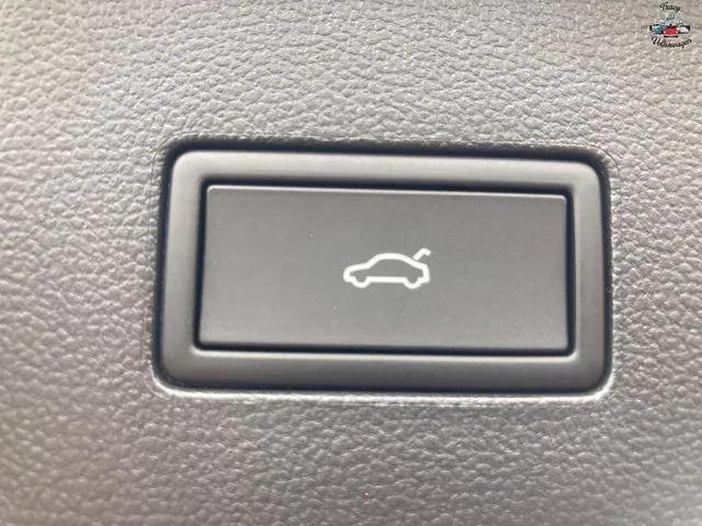 new 2026 Volkswagen Atlas car, priced at $51,238