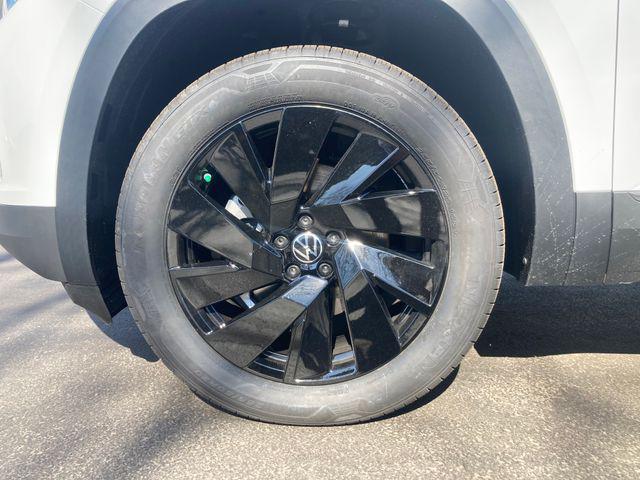 new 2026 Volkswagen Atlas car, priced at $47,270