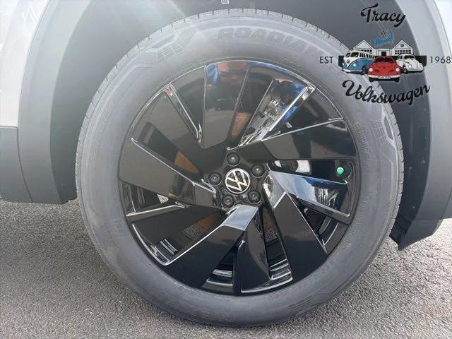 new 2026 Volkswagen Atlas car, priced at $48,720