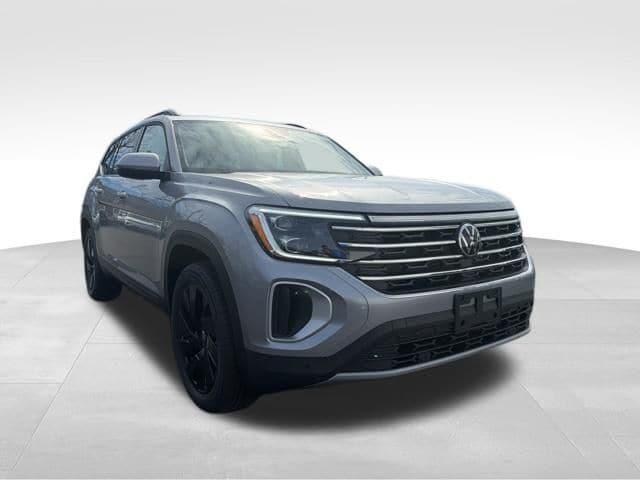 new 2026 Volkswagen Atlas car, priced at $48,720
