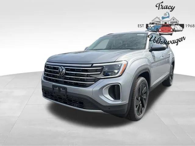 new 2026 Volkswagen Atlas car, priced at $48,720