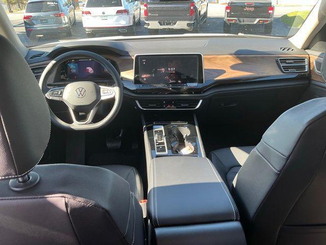 new 2026 Volkswagen Atlas car, priced at $47,975