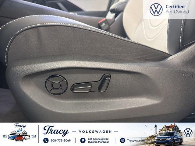 used 2025 Volkswagen Tiguan car, priced at $31,599
