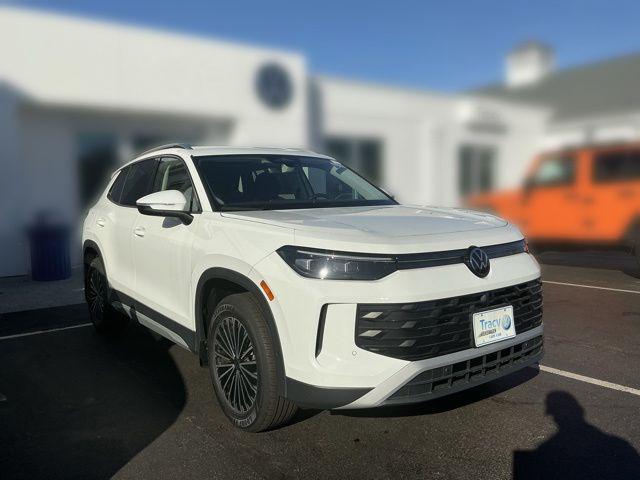 new 2026 Volkswagen Tiguan car, priced at $32,290