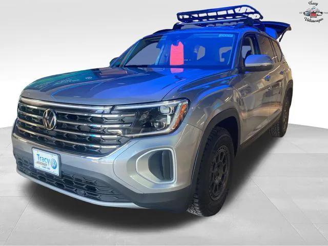 new 2026 Volkswagen Atlas car, priced at $42,329