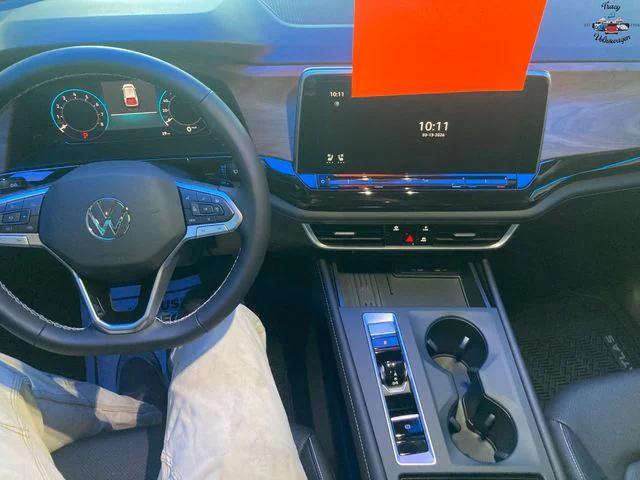 new 2026 Volkswagen Atlas car, priced at $42,329