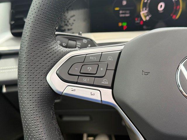 new 2026 Volkswagen Tiguan car, priced at $38,993