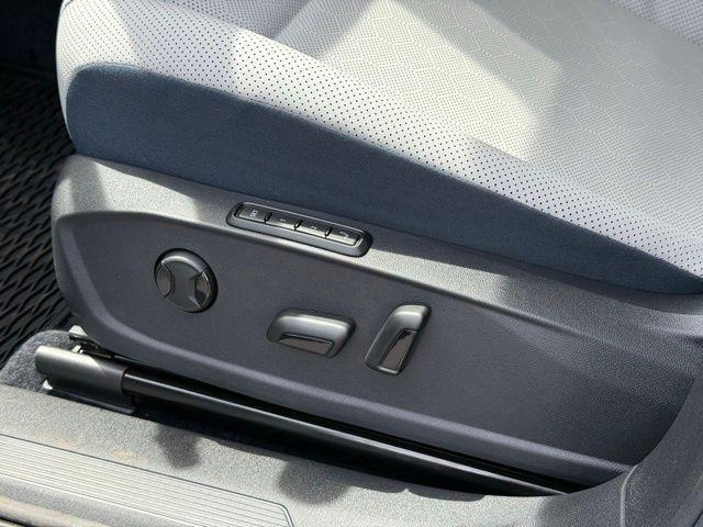 new 2026 Volkswagen ID.4 car, priced at $47,222
