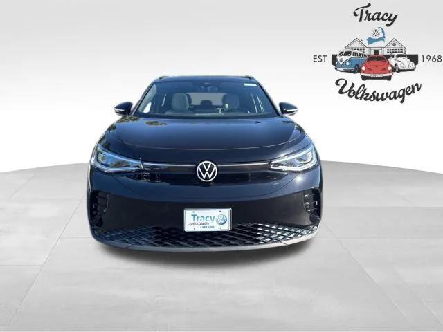 new 2025 Volkswagen ID.4 car, priced at $43,082